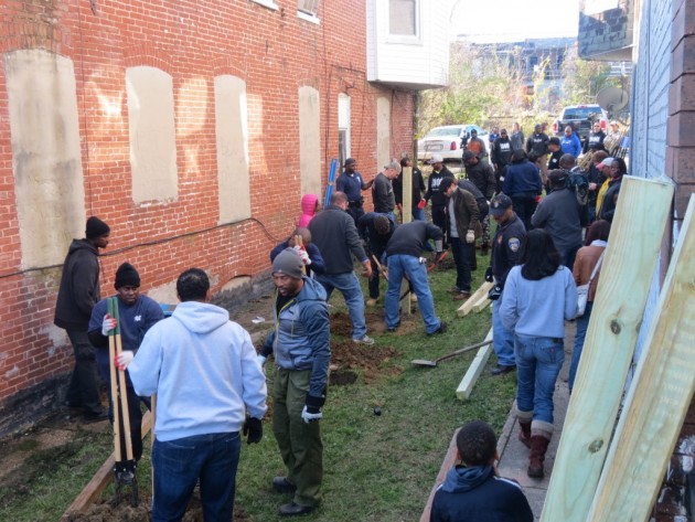 Finishing Fence of Slain Baltimore Father Becomes Cause