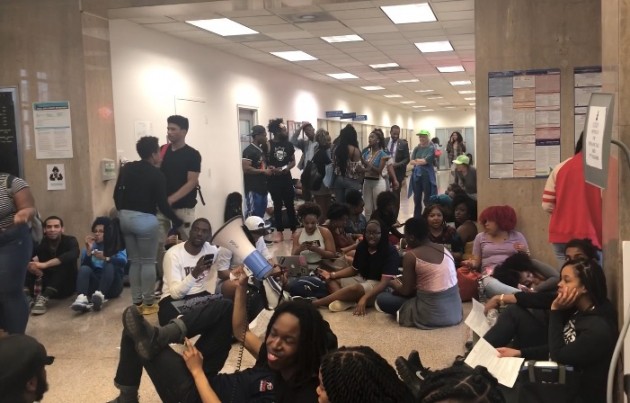 Howard Students take over Administration Building