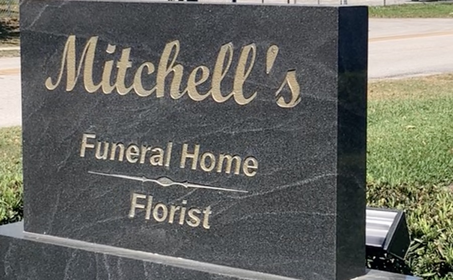 VIDEO Funeral Homes Face New Challenges Amid COVID-19